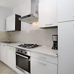 بيت ضيافة Plese 4*