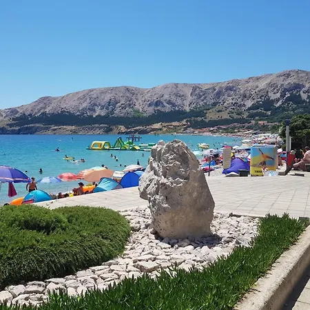 Pleše Baška