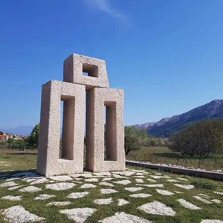 Pleše